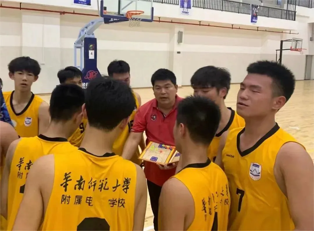 篮球封闭训练中的体能提升方案_0